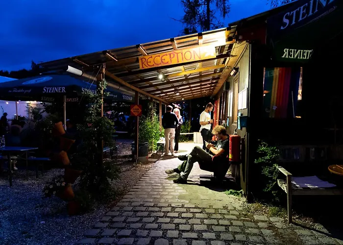 THE TENT - Youth Only - Buchung leider nur bis 30 Jahre möglich! München